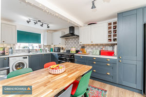 Kitchen- click for photo gallery